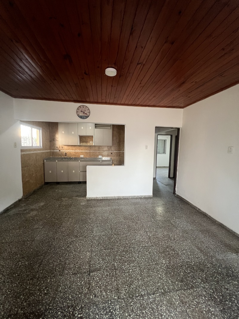 Casa en Alquiler — Profesor Roselli 759, Reconquista, Santa Fe