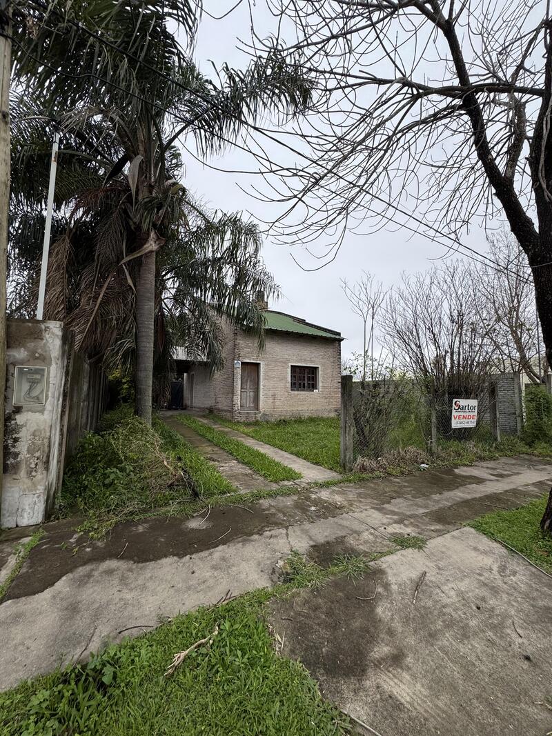Casa en Venta — Calle 108 500, Avellaneda, Santa Fe